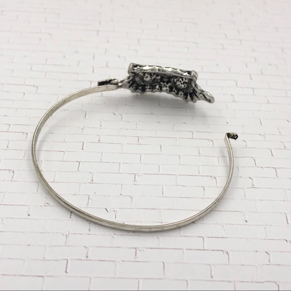 🌼 Owl Face Burnished Hook Bangle Bracelet